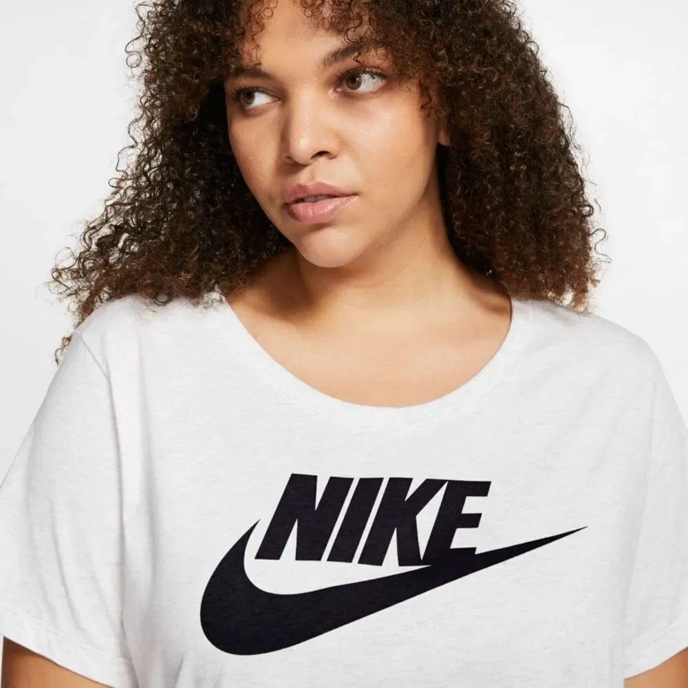 Nike nwt curvy